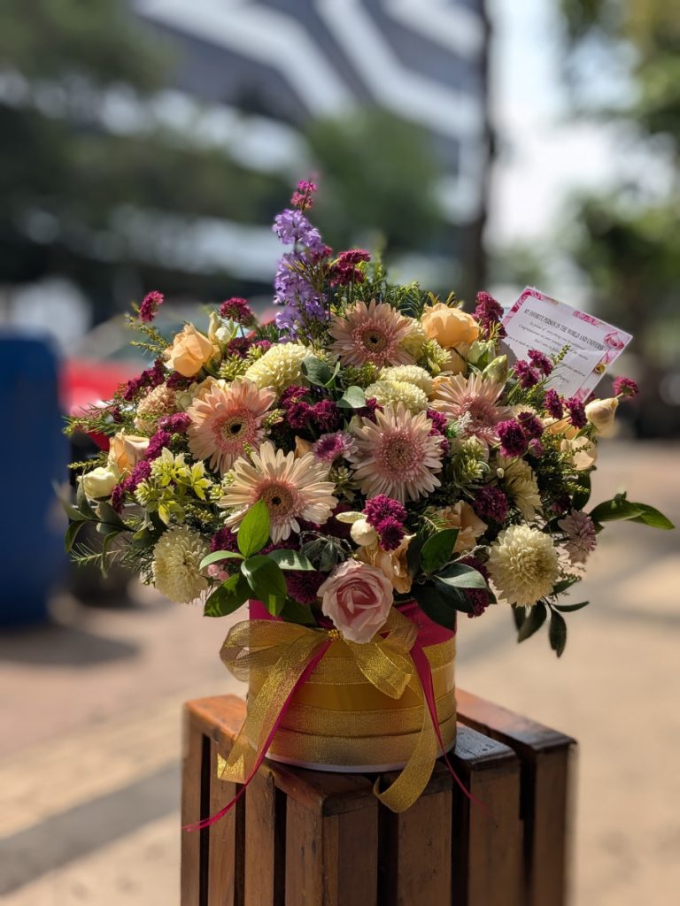 flower box elegan dari raja florist semarang