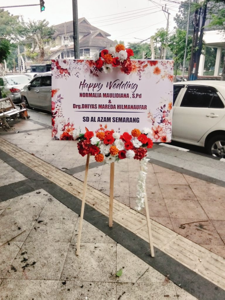 Karangan bunga papan printing minimalis ucapan selamat sukses dengan desain elegan Nama File: