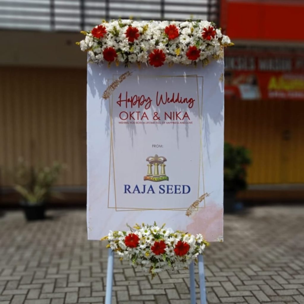Toko Bunga Semarang 24 jam menyediakan bunga papan printing yang elegan